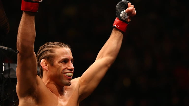 Urijah Faber defeated Frankie Saenz by unanimous decision at UFC 194...