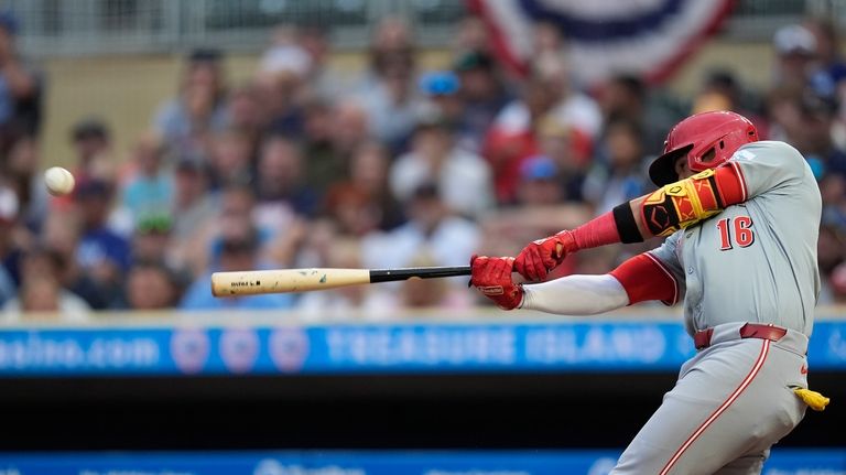 Cincinnati Reds' Noelvi Marte (16) hits a single during the...