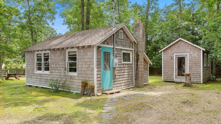 This East Hampton cottage has an estimated at 250 square...
