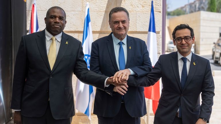 Britain's Foreign Secretary David Lammy, left, and French Foreign Minister...