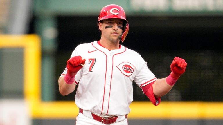 Cincinnati Reds' Spencer Steer reacts after hitting a double during...