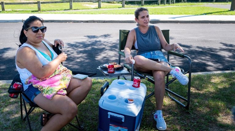 Michelle Varela, of Roosevelt, and Margarita Sanchez, of Brentwood, in...