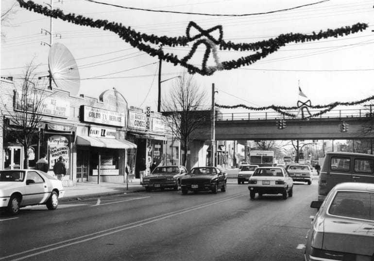 1982 - Christmas shopping at Roosevelt Field Mall : r/longisland