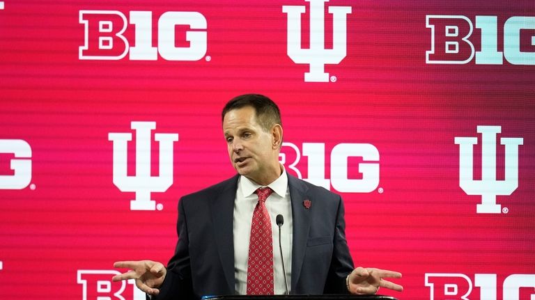 Indiana head coach Curt Cignetti speaks during an NCAA college...