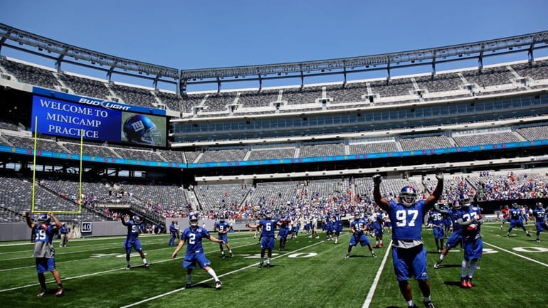 Live Blog: Giants vs. Jets, 1st game in the New Meadowlands - Newsday