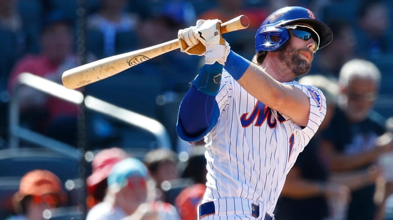 After Ronny Mauricio call up, Mets' Jeff McNeil ready to remain versatile -  Newsday