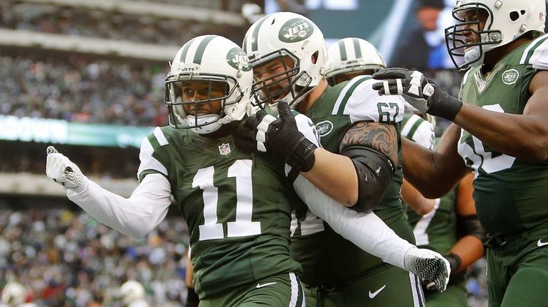 Jeremy Kerley celebrates his first-quarter touchdown reception against the Oakland...