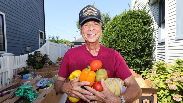 Pasquale (Pat) Alesia at the market in Cedarhurst.