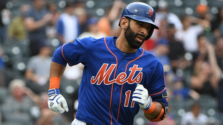 Mets Outfielder Jose Bautista Traded to Phillies