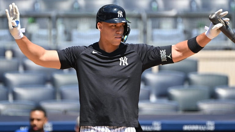 Aaron Judge goes 1-for-4 in return to Yankees lineup