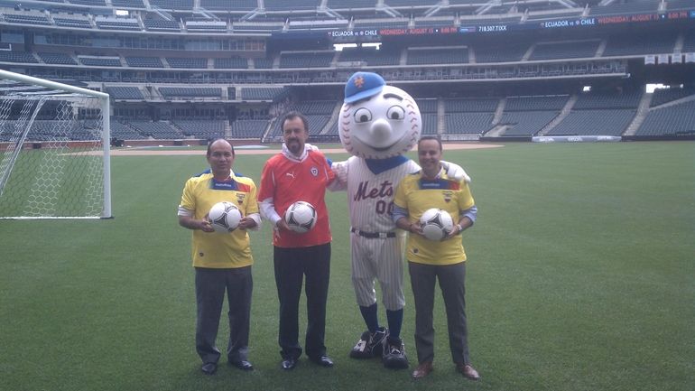 From left to right Consul General of Ecuador Jorge Lopez,...