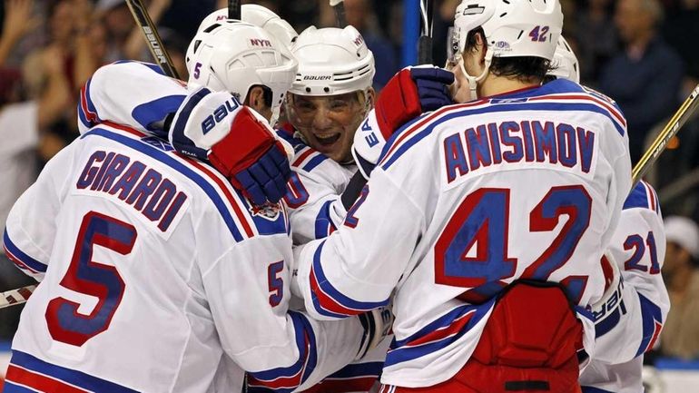 New York Rangers vs Winnipeg Jets: Join the live conversation!