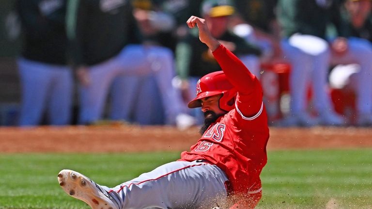 Los Angeles Angels' Anthony Rendon scores on two-run double by...