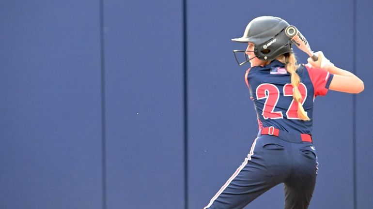 Kaylyn Eaton’s two-run double was the big hit for Massapequa...