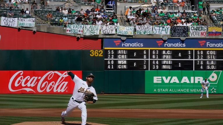 Oakland Athletics' Paul Blackburn pitches against the San Francisco Giants...