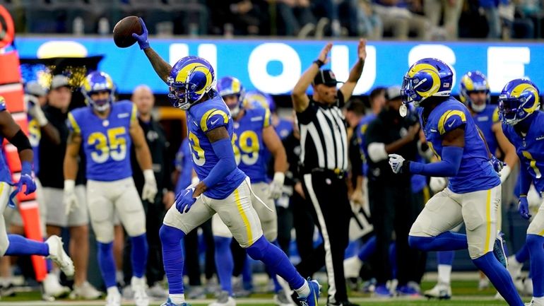 Rams, Saints roll into their Thursday night showdown with playoff spots