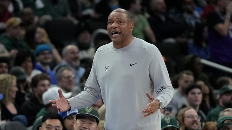 Milwaukee Bucks head coach Doc Rivers reacts during the second...