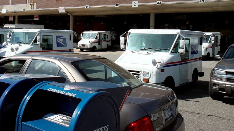 United States Post Office in Hicksville in 2010