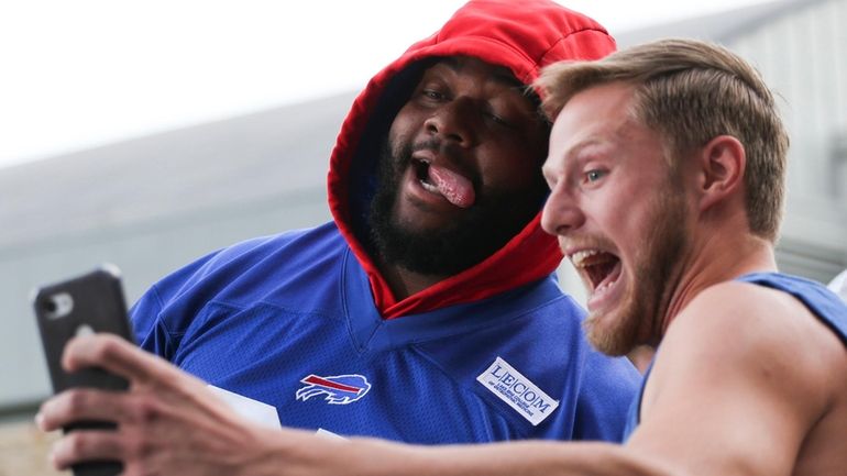 Jordan Phillips #97 of the Buffalo Bills takes a selfie...