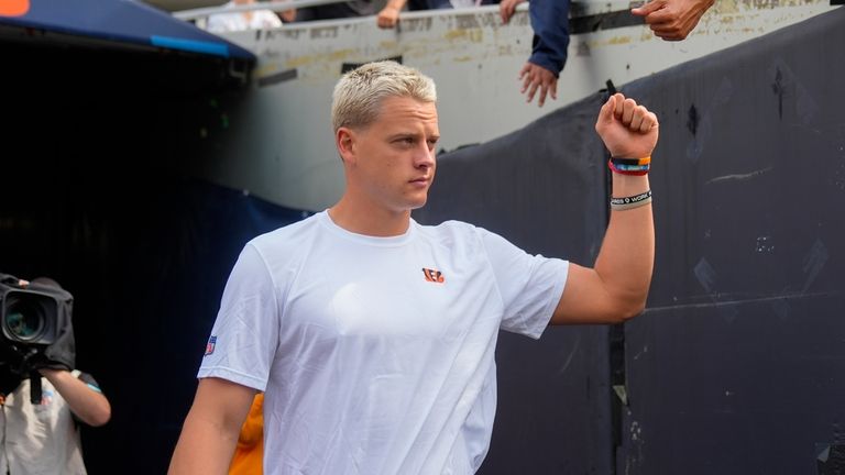 Cincinnati Bengals quarterback Joe Burrow (9), who is not playing...