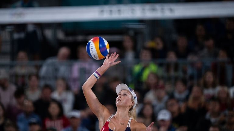 United States' Taryn Kloth reaches the ball during the women's...