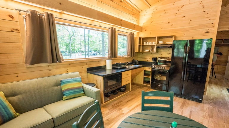 WILDWOOD COTTAGES - Prices & Cottage Reviews (Bailieboro, Ontario)