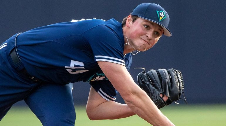 North Carolina Wilmington's Brett Banks pitches during an NCAA baseball game...