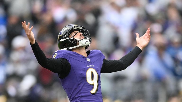 Ravens quest to stay unbeaten gets buried under myriad of mistakes - Newsday