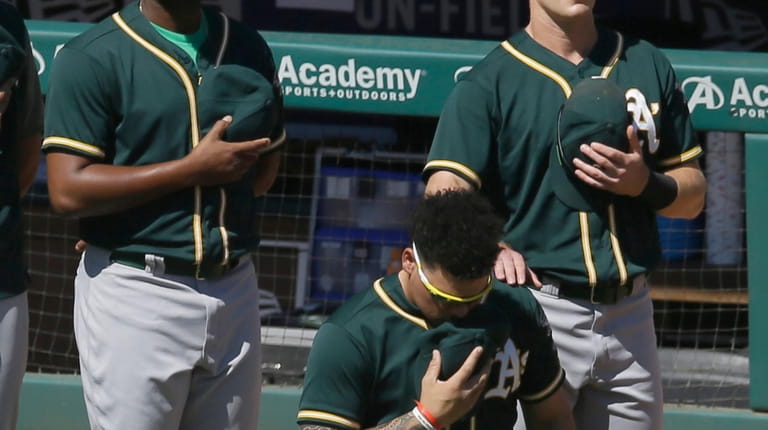 Oakland A's Bruce Maxwell first MLB player to kneel during anthem