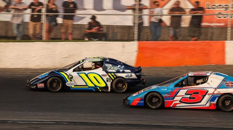 Madison Tomaszewski ("10") on the track at Riverhead Raceway.