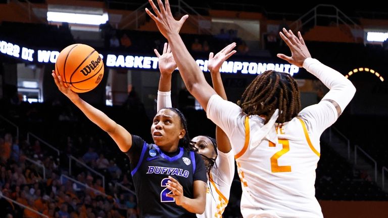 Buffalo guard Dyaisha Fair (2) shoots past Tennessee forward Alexus...