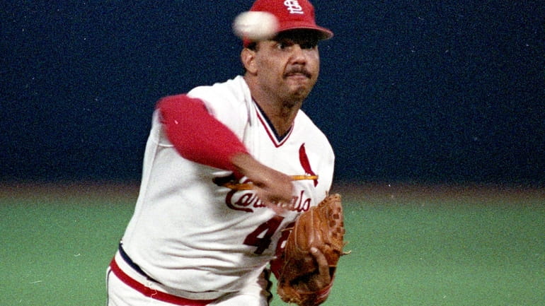St. Louis Cardinals starting pitcher José DeLeón throws during the...
