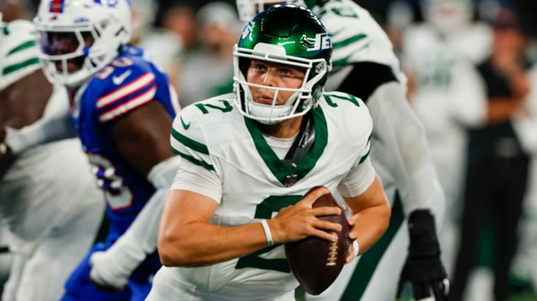 How did Zach Wilson play? Jets QB's stats in relief of injured Aaron  Rodgers in 'Monday Night Football' win vs. Bills