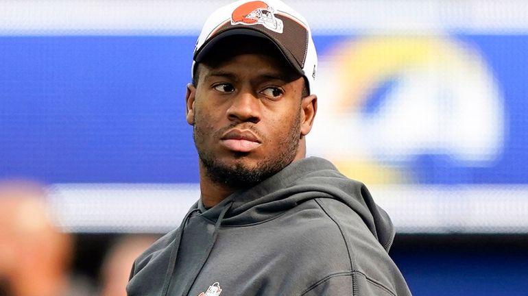 Cleveland Browns running back Nick Chubb looks on during warmups...