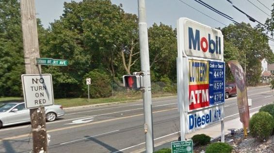 Nassau Cops Search For Thief Who Stole Five Gas Pumps Newsday 8070