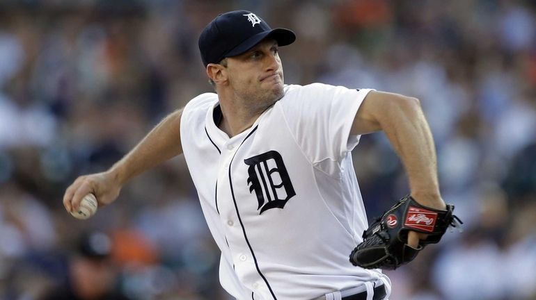 Detroit Tigers starting pitcher Max Scherzer throws during the first...