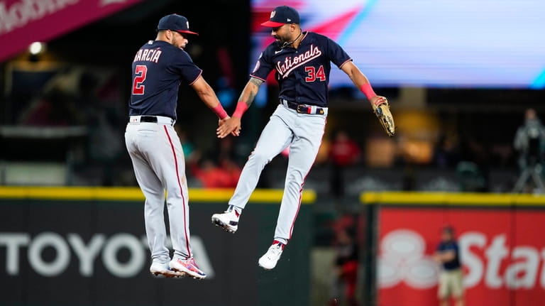 Nationals go 11 innings in Jordan Weems' first MLB win