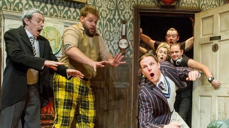 The Play That Goes Wrong” gets everything right