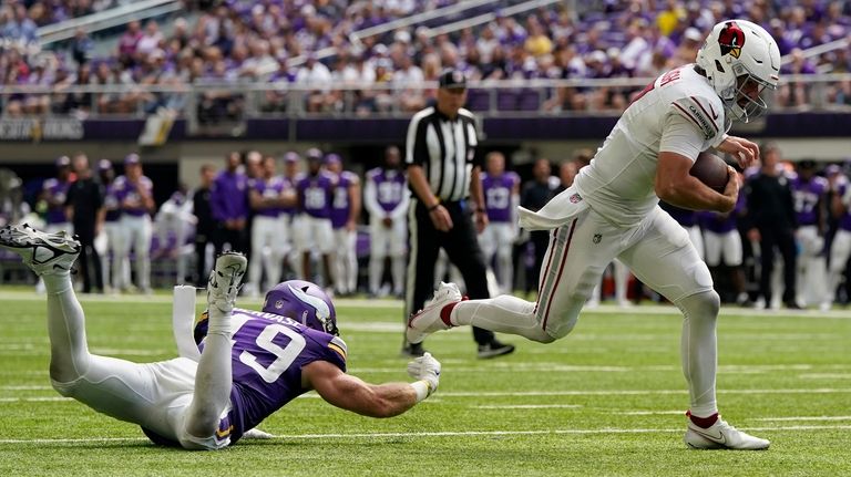 Cardinals rally to beat Broncos, 18-17, in a preseason game as QB Clayton  Tune makes his debut