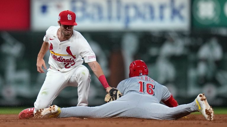 Cincinnati Reds' Noelvi Marte (16) is safe at second for...