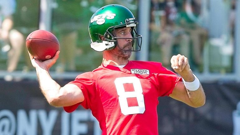 All eyes on Aaron Rodgers as the Jets begin training camp - Newsday