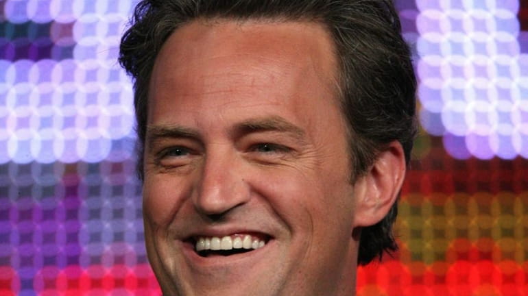 matthew perry friends season 1 teeth