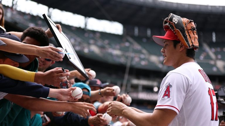 SEATTLE, WASHINGTON - JULY 10: Shohei Ohtani #17 of the...