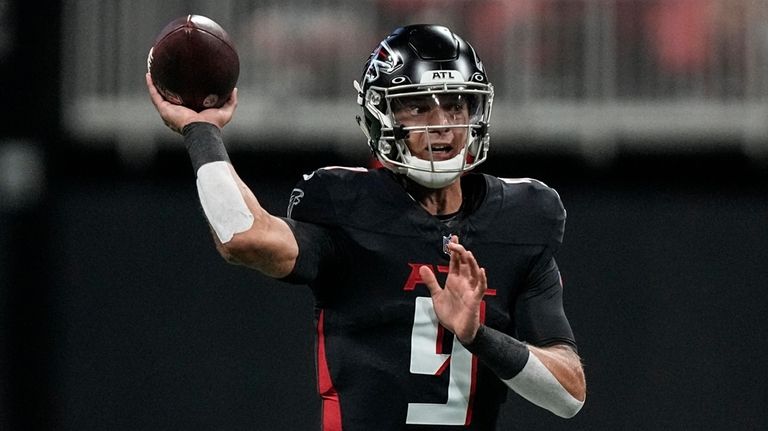 Mariota eager to live up to expectations as Falcons new QB