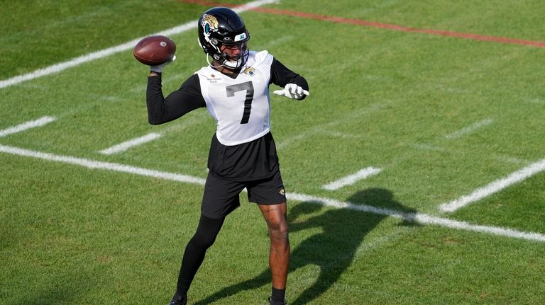 Jaguars wide receiver Zay Jones has a career day vs. Ravens