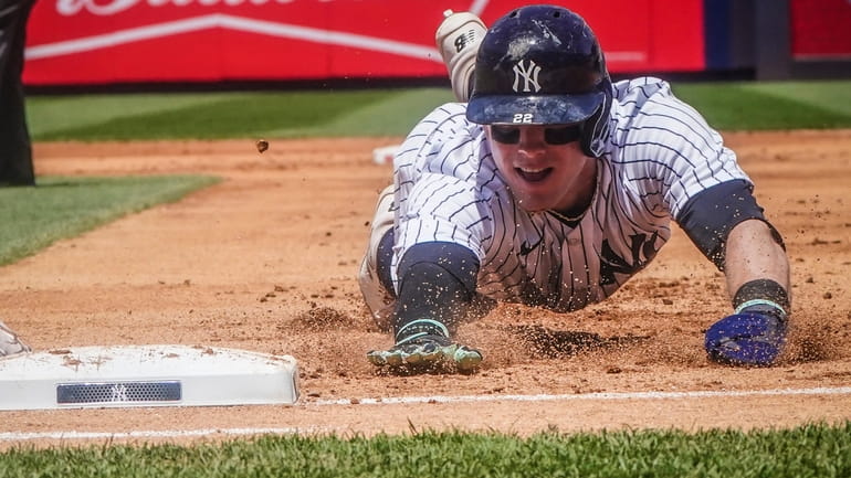 Yankees CF Harrison Bader Out with Oblique Injury 