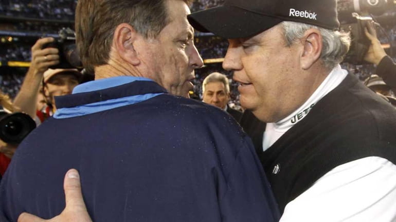 San Diego Chargers coach Norv Turner, left, and New York...