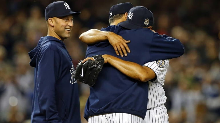 Derek Jeter thanks New York after emotional farewell game in the