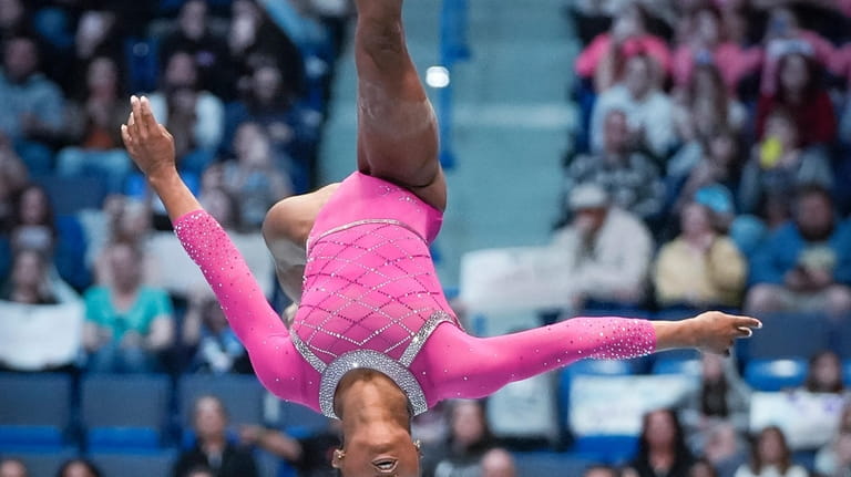 Simone Biles competes on the balance beam during the U.S....