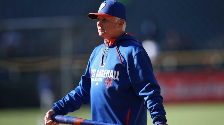 New York Mets' Manager Terry Collins watches batting practice